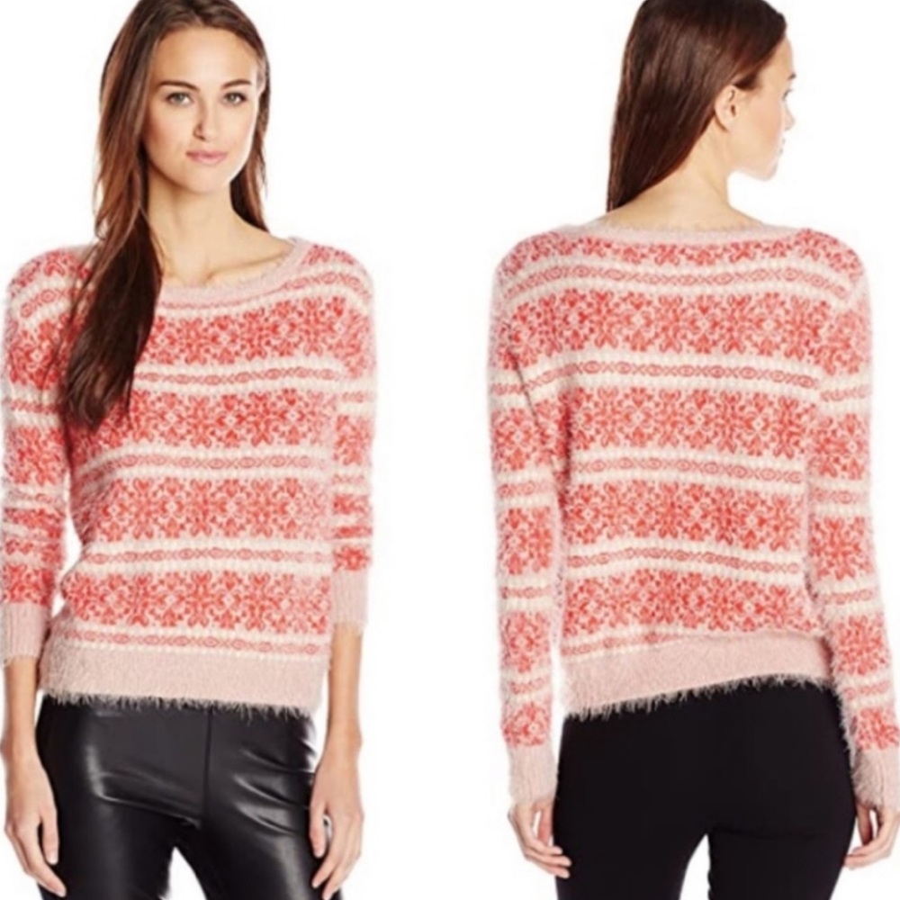 Eyelash knit fuzzy J. Simpson Scoop Neck Sweater